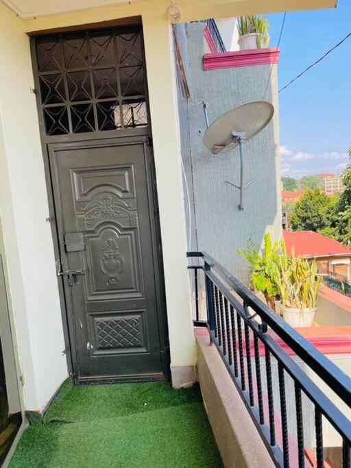 Renex Homes Namugongo Exterior foto
